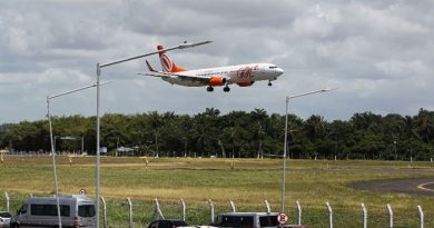 avião decolando