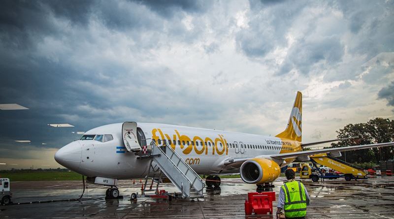 avião na pista
