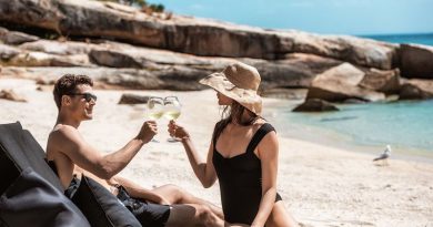 casal na praia