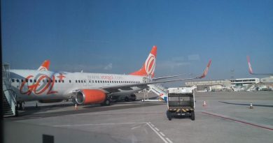 aviões na pista