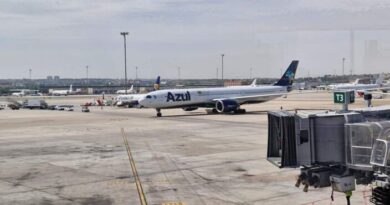Azul