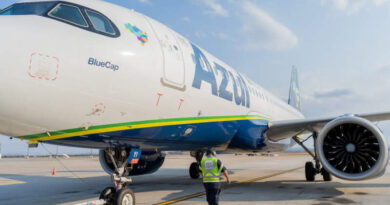 Azul