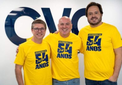 CVC celebra 54 anos com clima de festa CVC