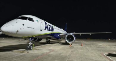 Azul