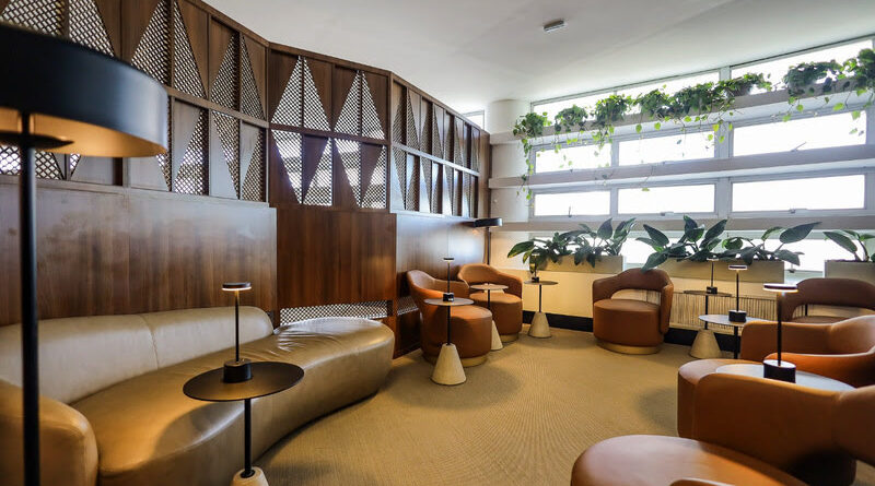 W Premium Lounge