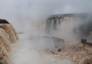 Vazão das Cataratas do Iguaçu chega a 5 milhões de litros por segundo Cataratas do Iguaçu